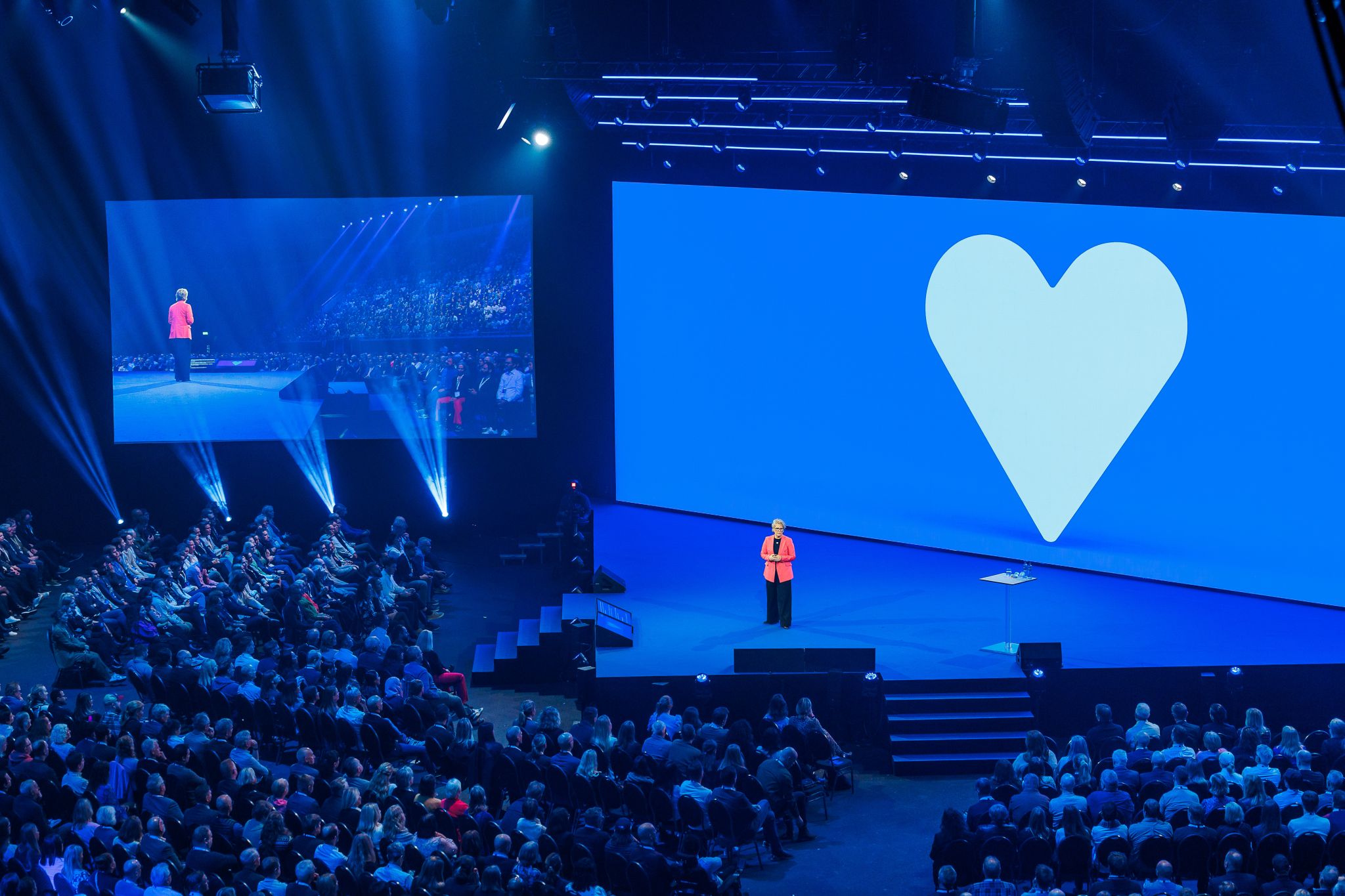 Bilde: Samling av ansatte hos Telenor
