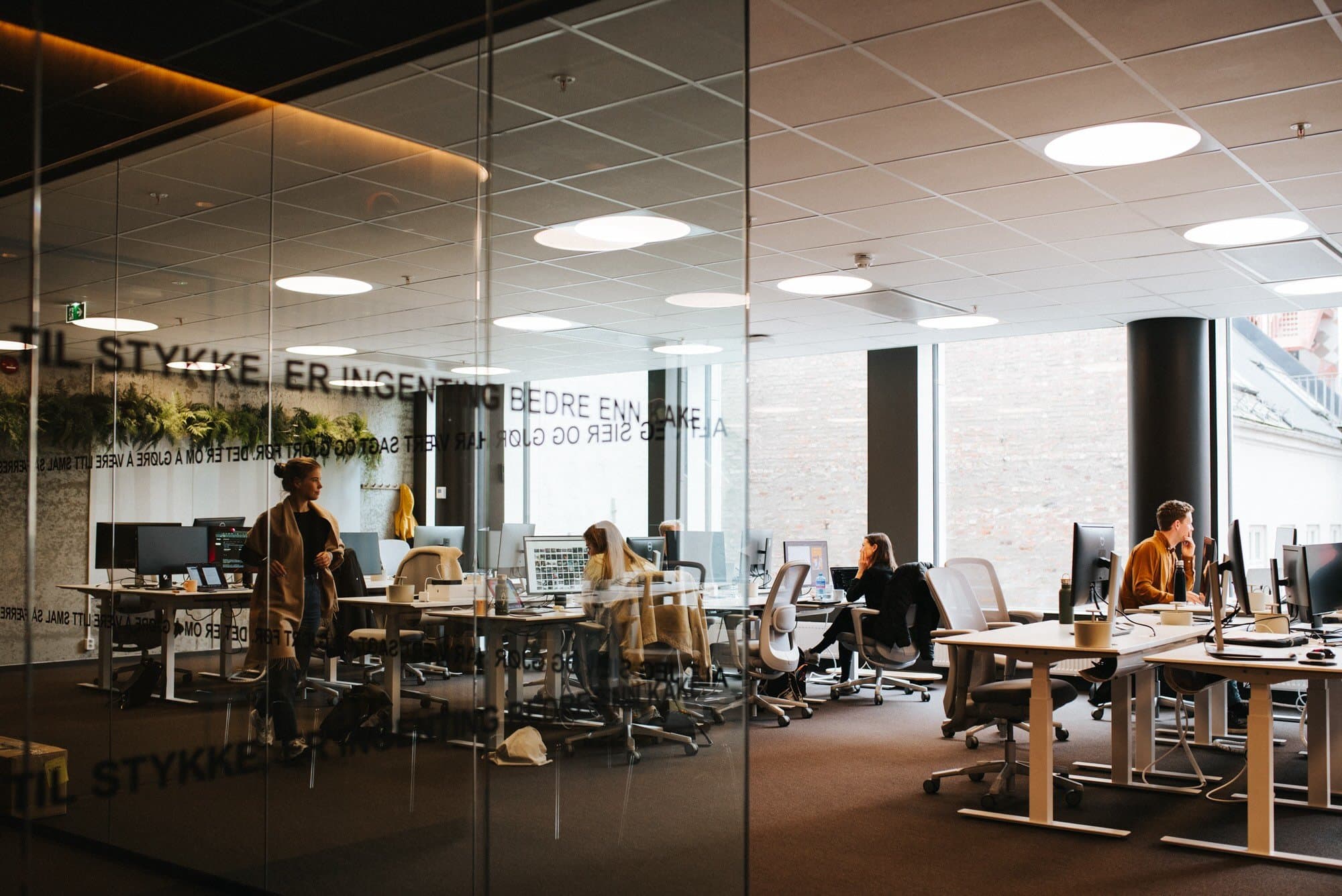 Bilde av kontorlandskapet til Knowit i Oslo